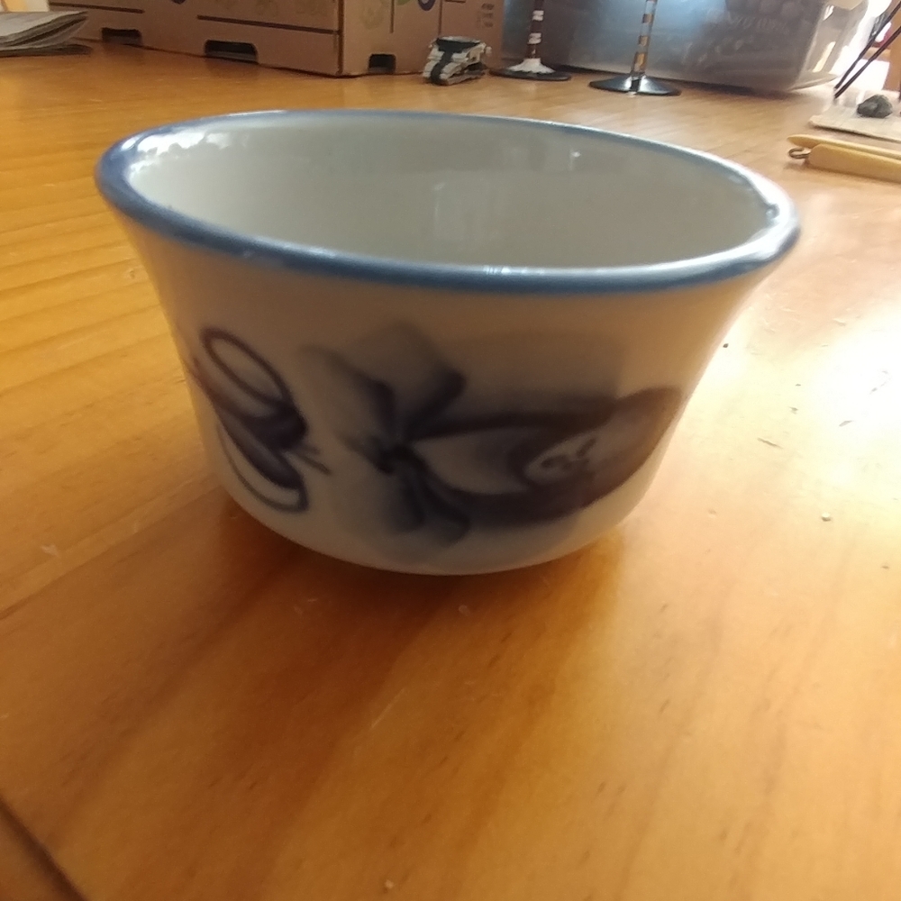 Imari Sauce Bowl, Pottery
